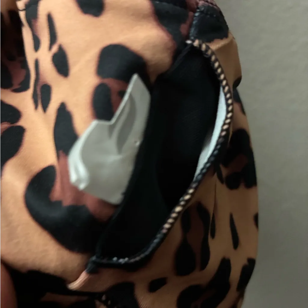 Fabletics Oasis Twist Medium Impact Sports Bra Leopard Print - Image 12