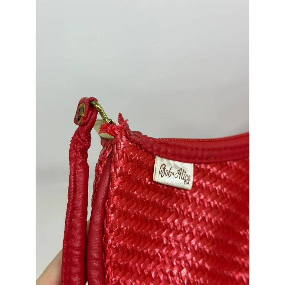 VTG Bob & Alice Women's Red Woven Shoulder Bag Gold Accents & Zipper Closure - Image 4