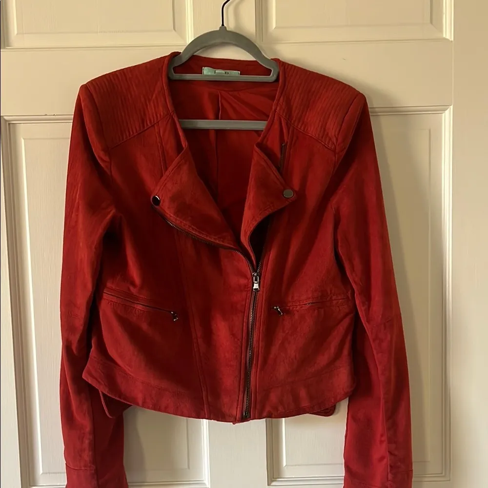 Red Jacket - Image 4