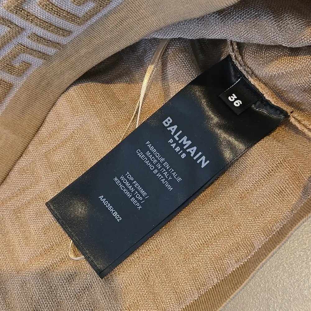 New Balmain blVeige Crop Top With Monogram - Image 7