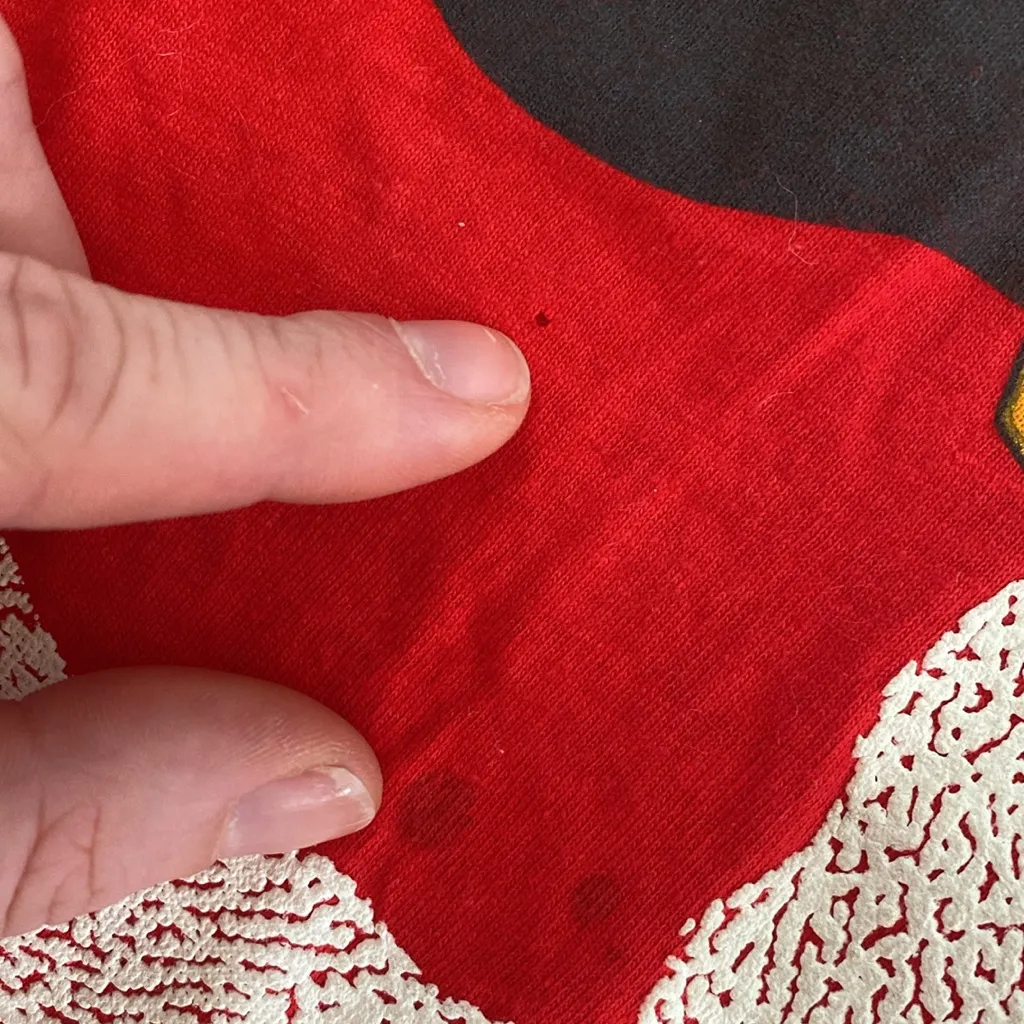 VINTAGE Christmas Tshirt Santa Sz Small Single Stitch Short Sleeve Hanes Beefy T Red - Image 8