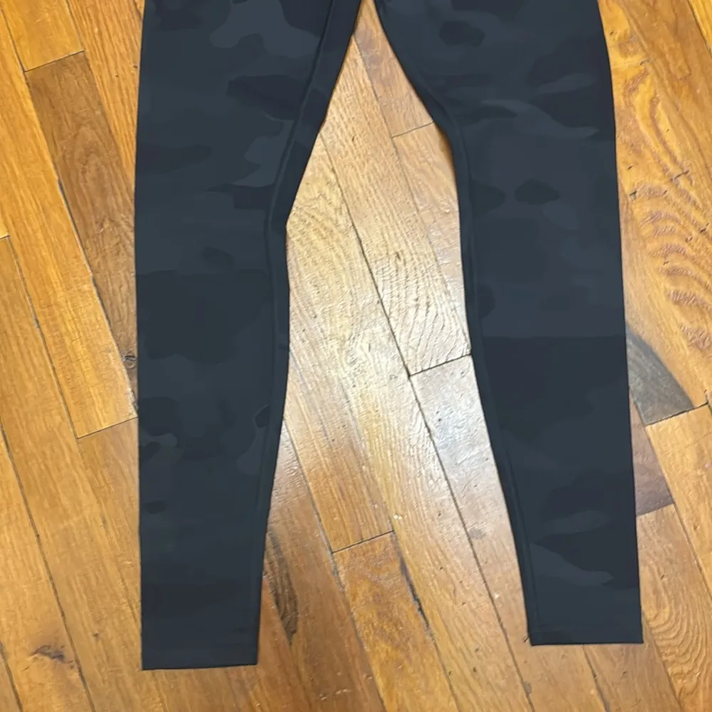 Alo camo vapor leggings brand new - Image 3