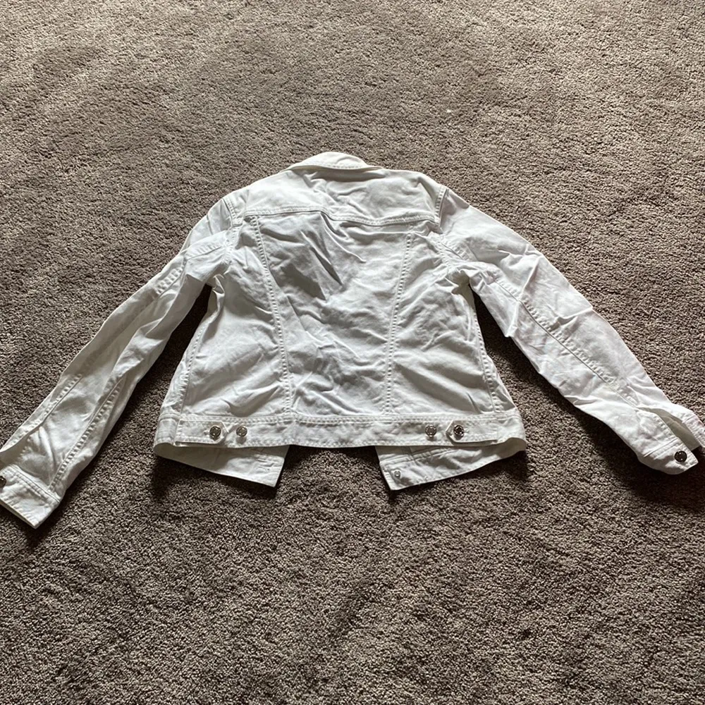 Talbots  Petite White Denim Jean Jacket SIZE SP - Image 4