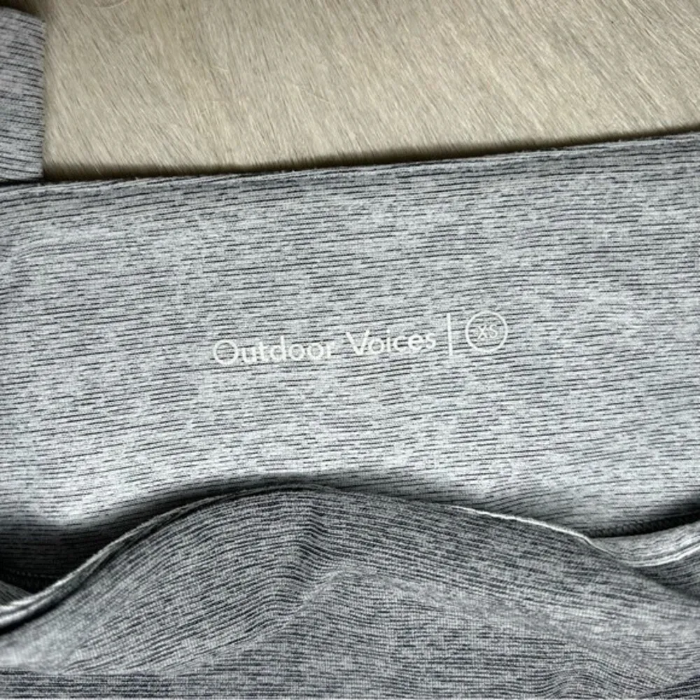 Outdoor Voices gray mid rise Springs 7/8 active wear leggings size XS - Image 5
