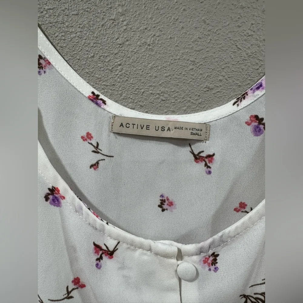 Active USA 🔴 Floral Button Up Tank - Image 2