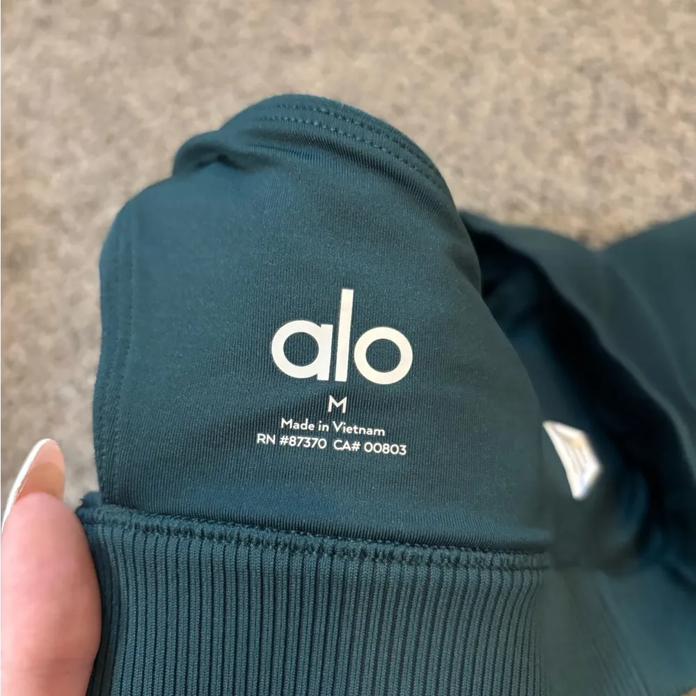 Alo Yoga Alosoft 90s Bra - Image 3