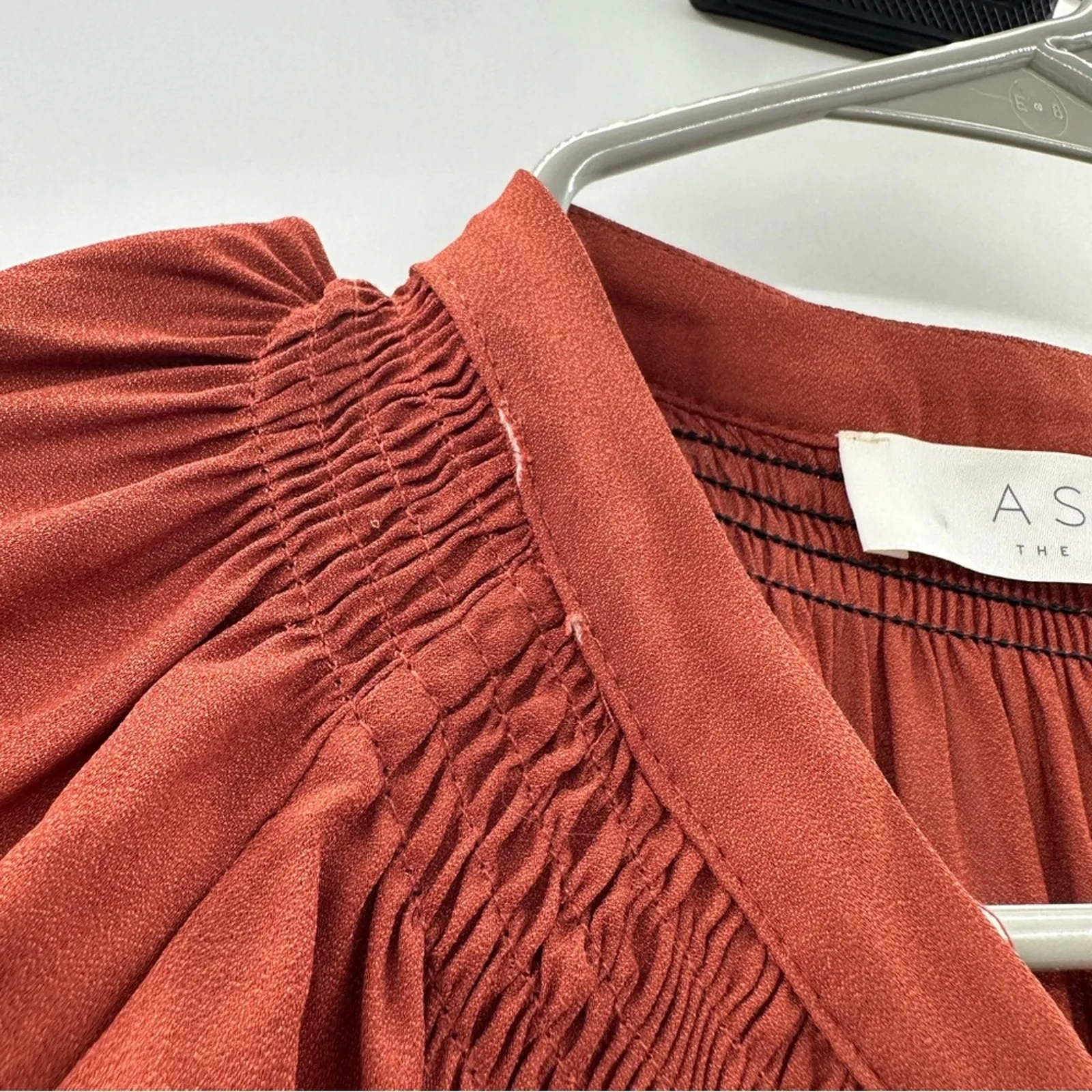 Astr The Label Rust Red Orange Long Sleeve V Neck Tie‎ Blouse Sz S NEW - Image 7