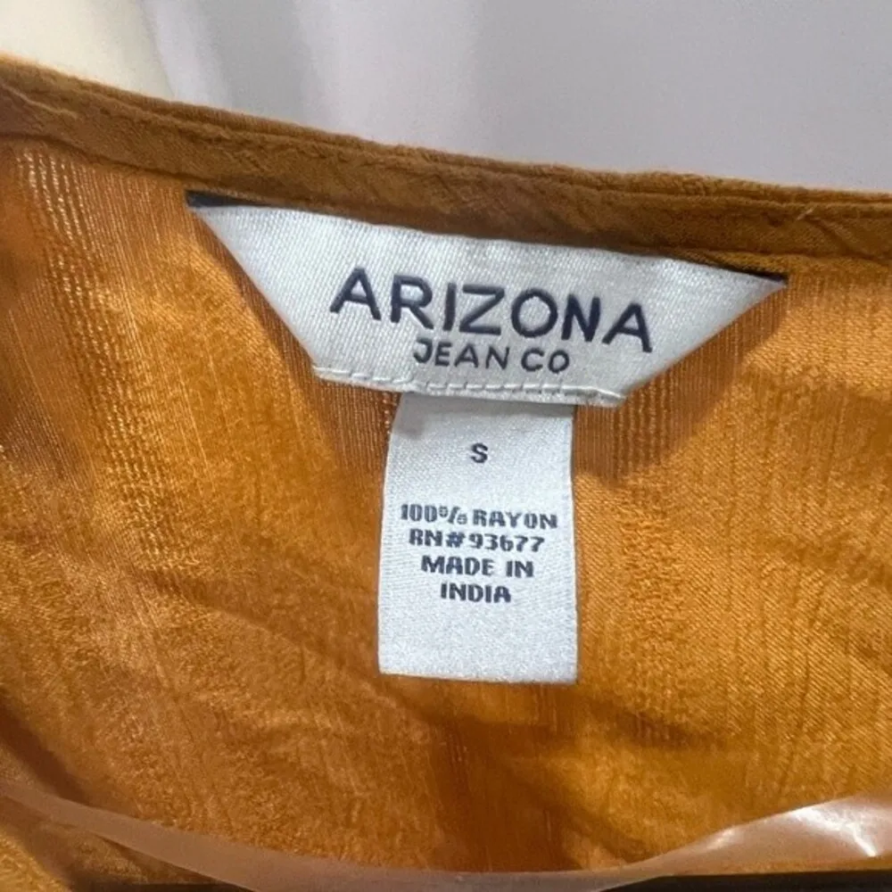 Arizona Jean Co long sleeve mustard yellow wrap top size small NWT - Image 7