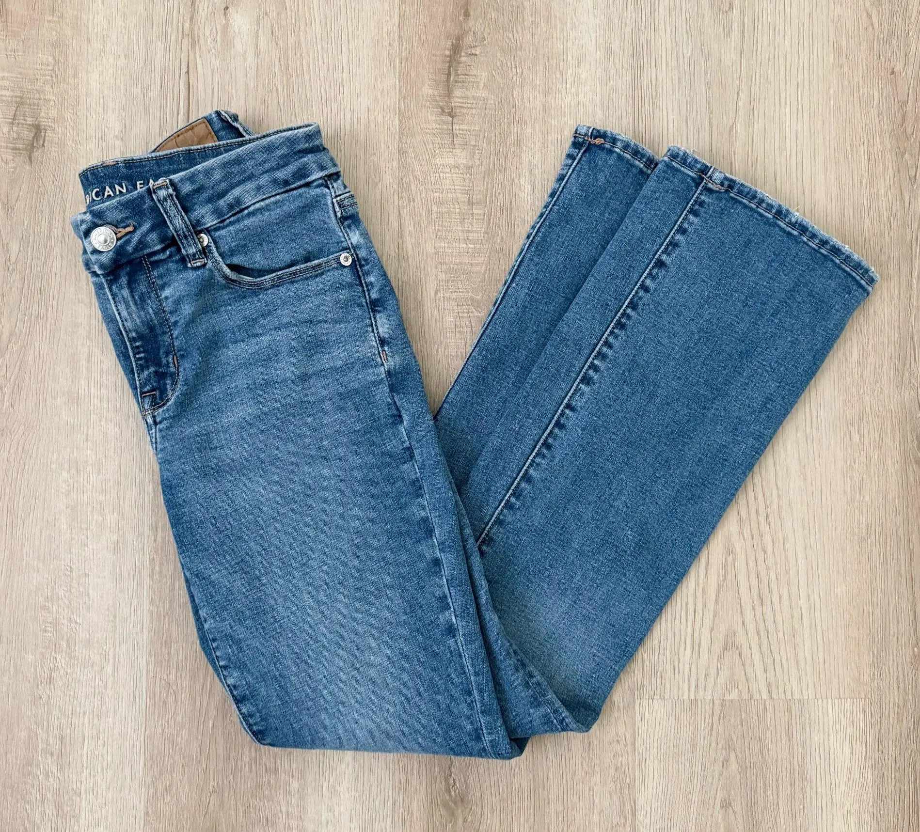 AE Next Level Curvy High-Waisted Skinny Kick Jean - Image 4