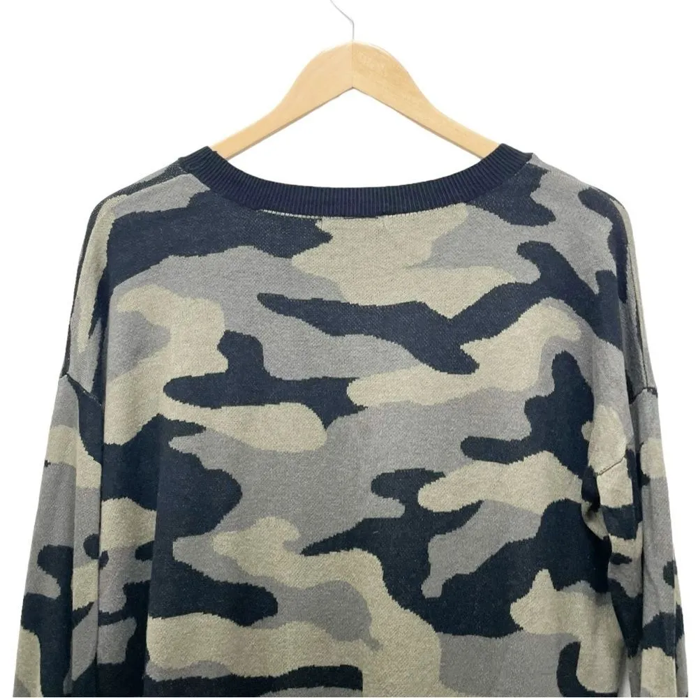 Isaac Mizrahi New York Black Green Camo Pullover Sweater Women’s Size Medium - Image 5