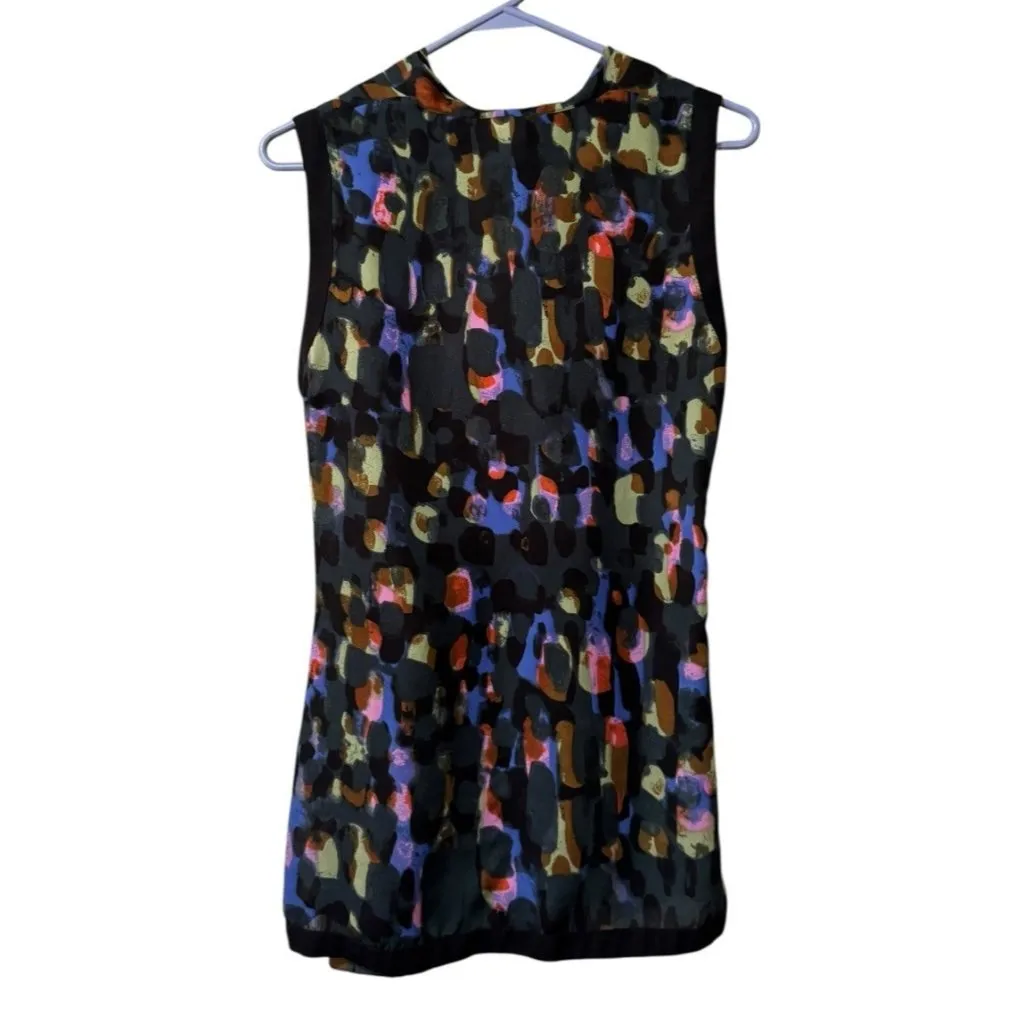 Cabi Sleeveless Tiered Blouse‎ Top Size Medium Colorful Polyester V Neck Modern - Image 2