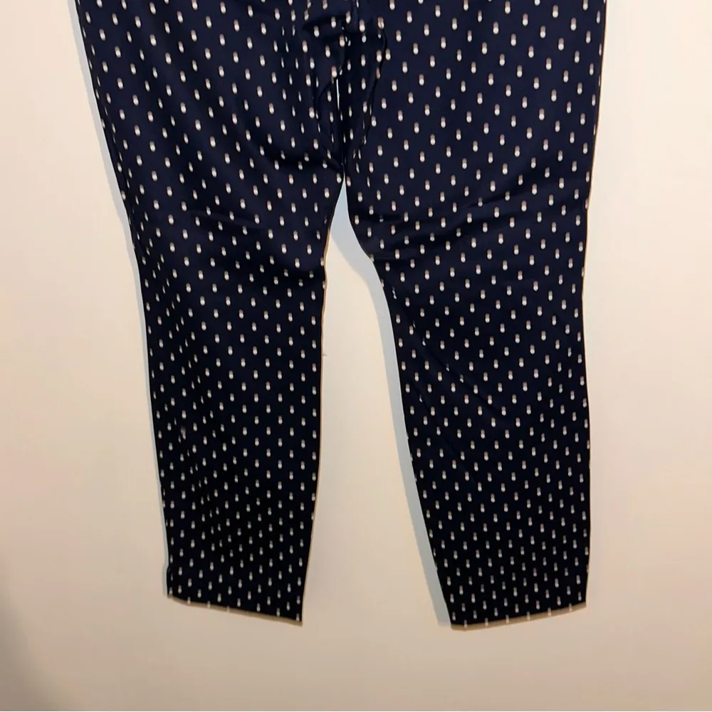 Old Navy women’s business casual stretchy Blue & White Polka Dot Pants size 8 🆕 - Image 3