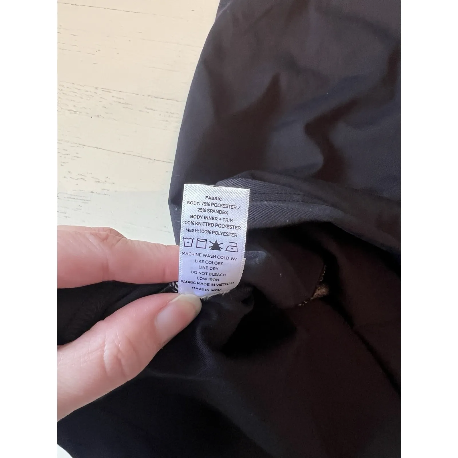 Lalabu Soothe Shirt Baby Wearing Tank Top Nursing Carrier Black Women's‎ Large - Image 6