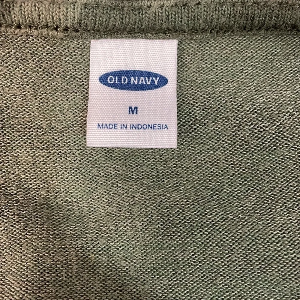 Old Navy Camo Long Sleeve Top - Image 3