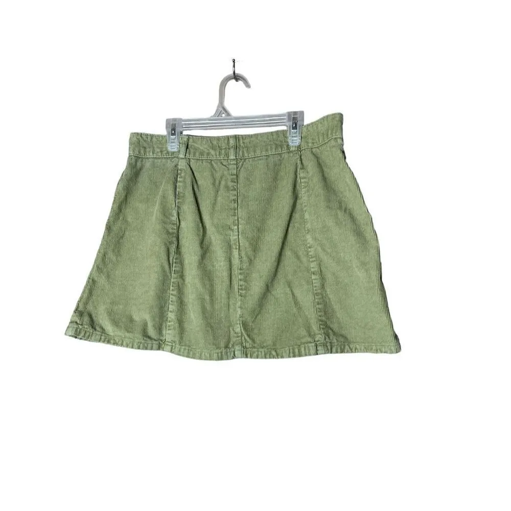 BDG Corduroy Mini Skirt Size Large‎ - Image 3