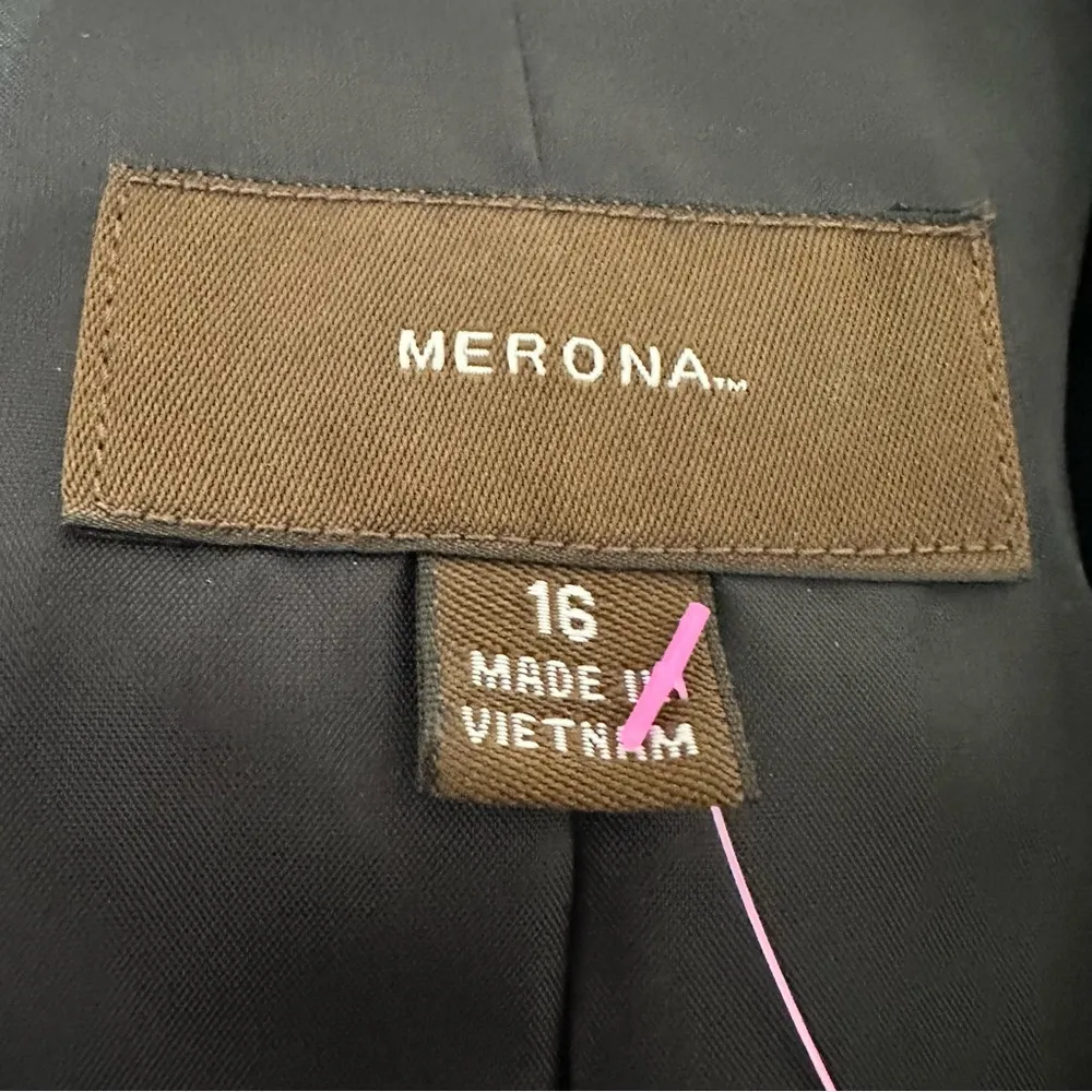 Merona Black Tailored Blazer with Notched Lapels - Image 5