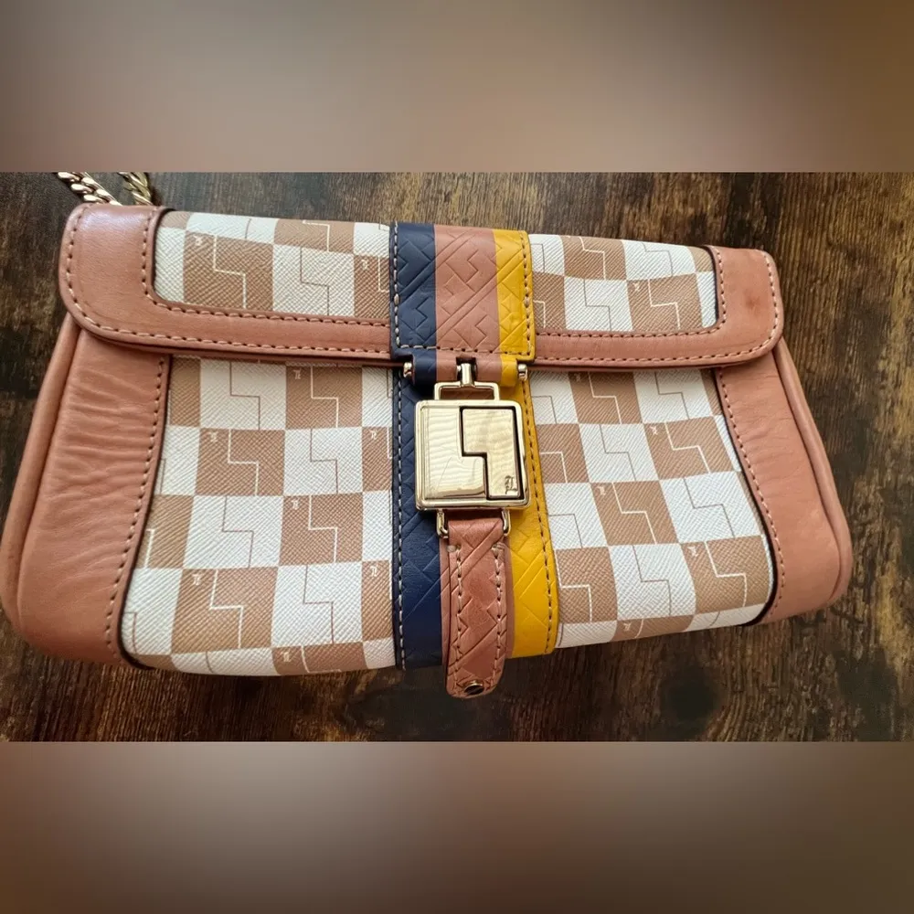 VINTAGE: L.A.M.B. | ladies wrist handbag by Gwen Stefani - Image 5