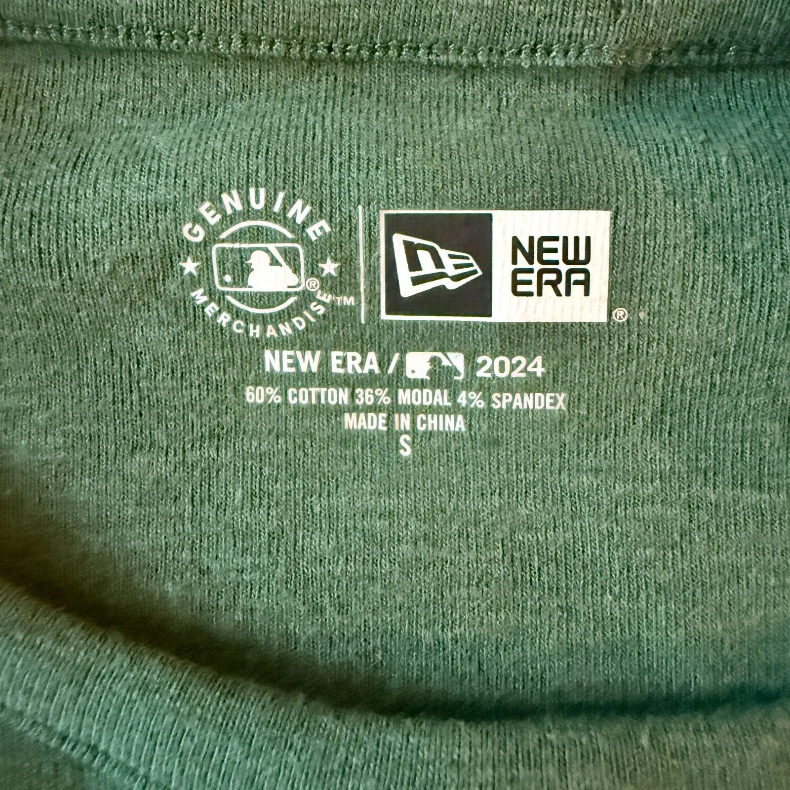 NWT Oakland A's MLB New Era Major League Baseball Women's Rouched Shirt S Green - Image 3