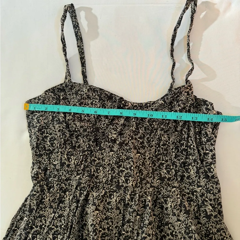 Converse  fit & flare spaghetti strap black & white dress - Image 7