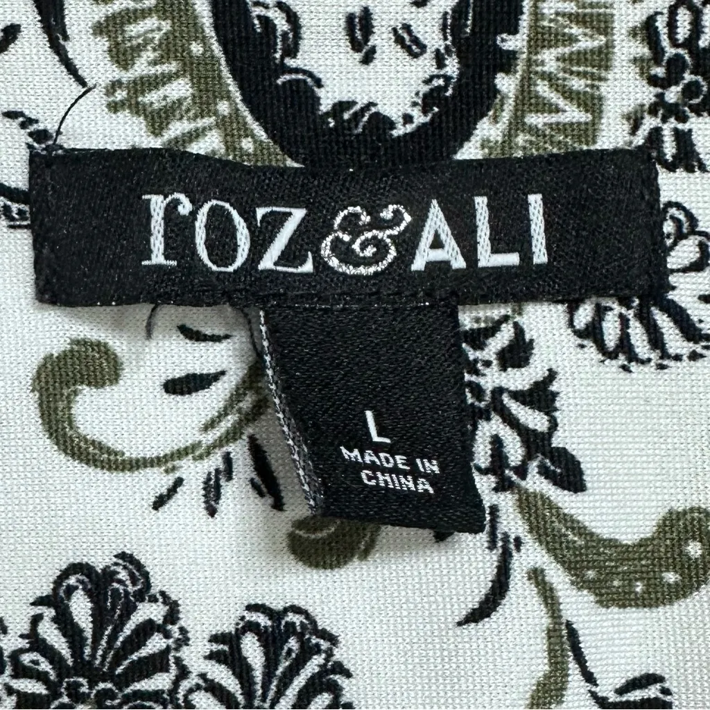 Green & White Paisley Print Women's Shirt Size Large - Image 5