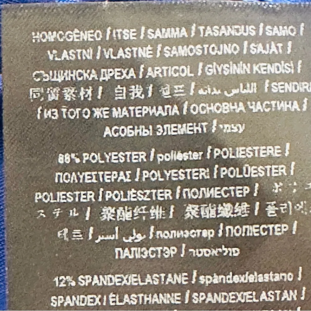 GUESS FLORAL ROMPER COSMIC DEEP INK - Image 13