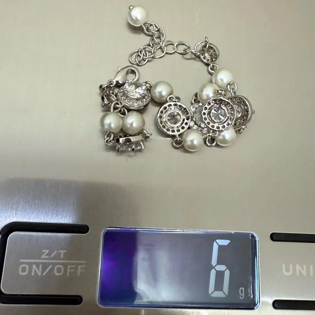 Unsigned Silver - Image 12