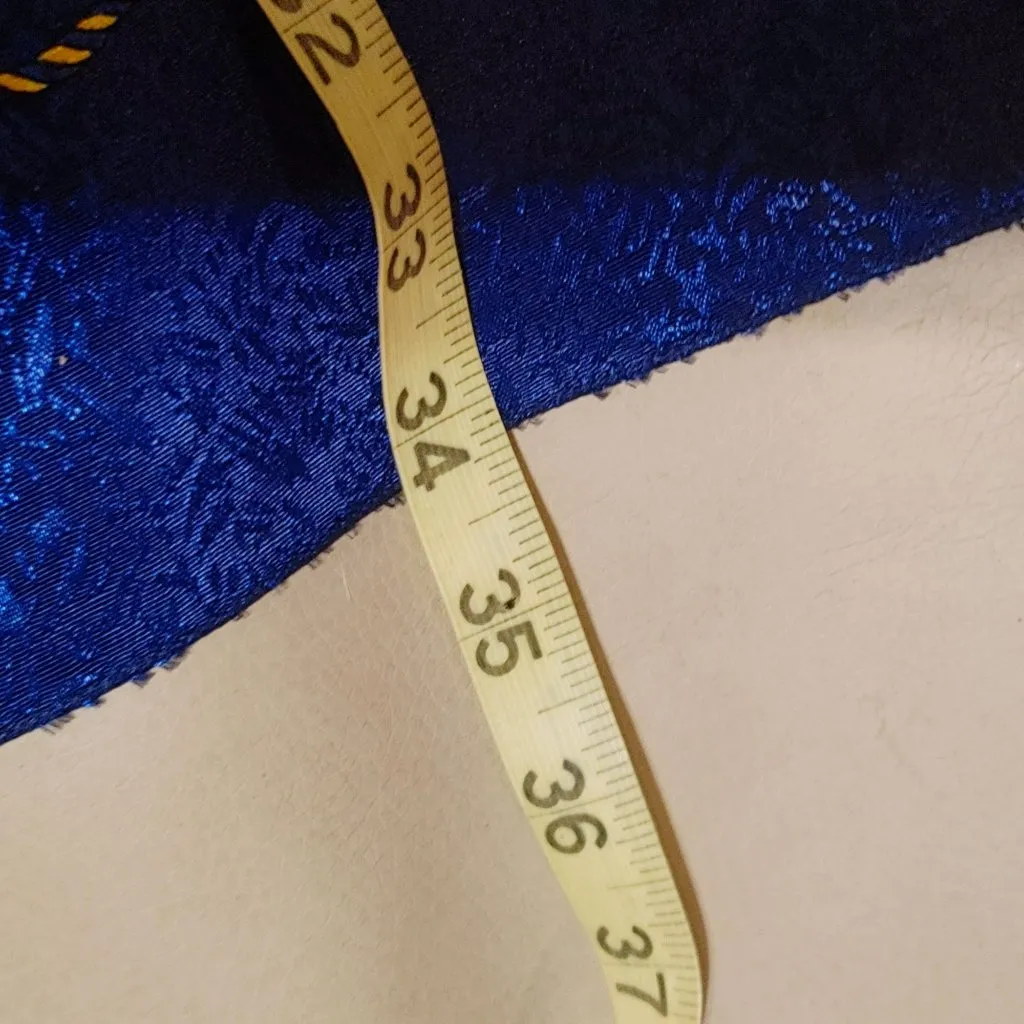 Royal Crown Crest Print Square Scarf Vintage Aroque Equestrian Shields Chains Red - Image 3