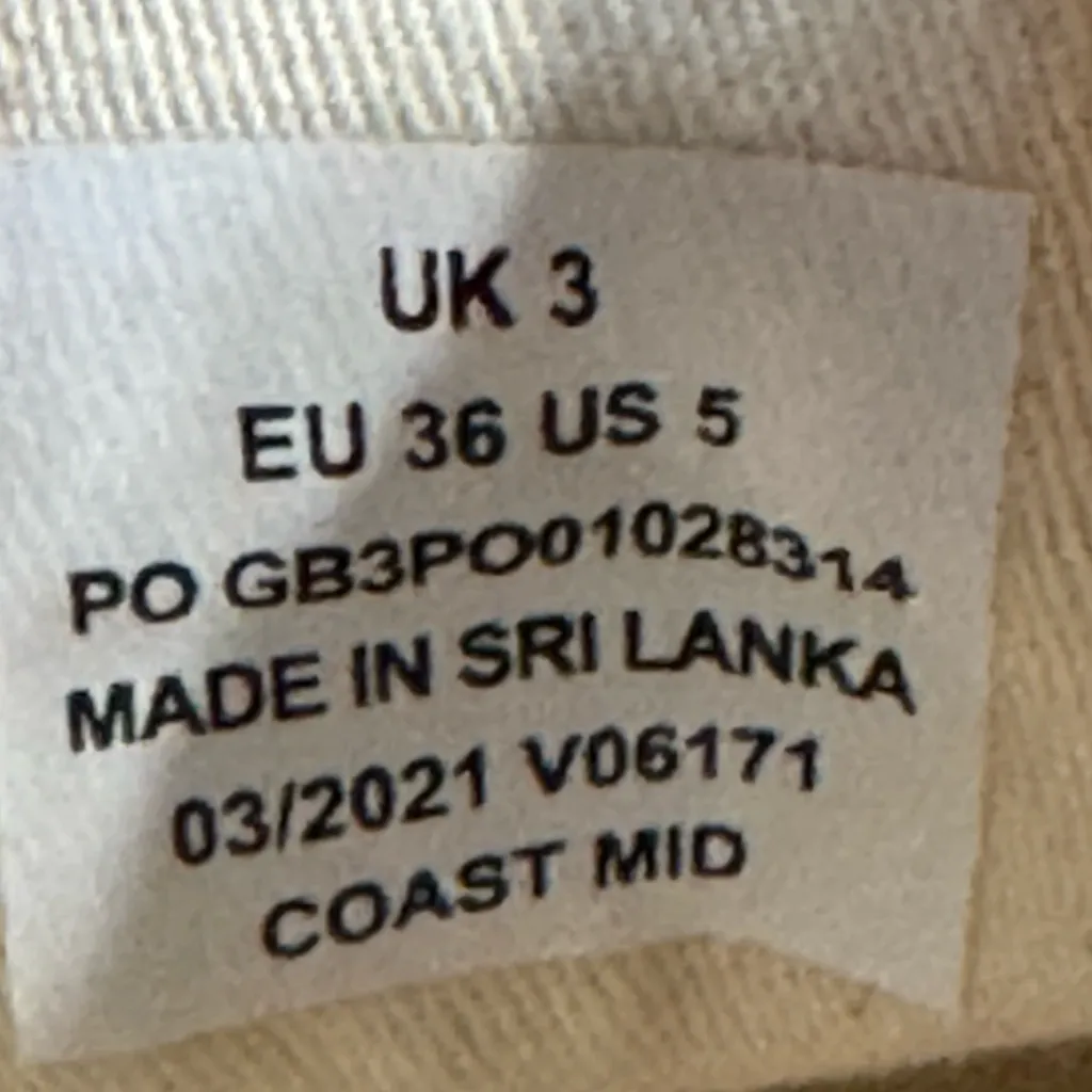 Joules Women Coast Pump Mid Canvas Trainers - Image 6