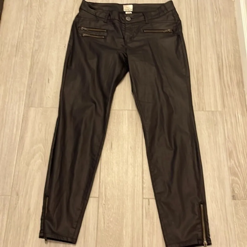 🍍🍍Denim Faux Leather Black Size 10 - Image 2