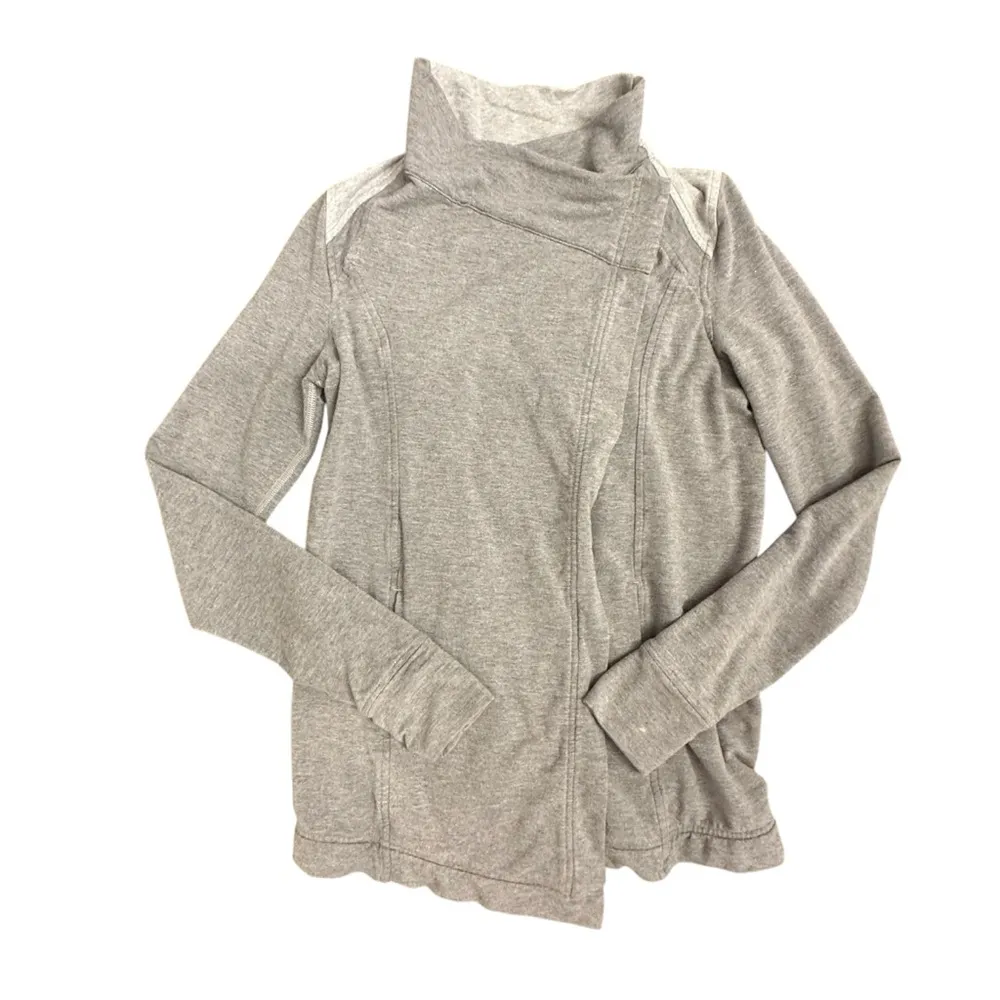 Heathered Gray Lululemon Coast Wrap- EUC - Image 4