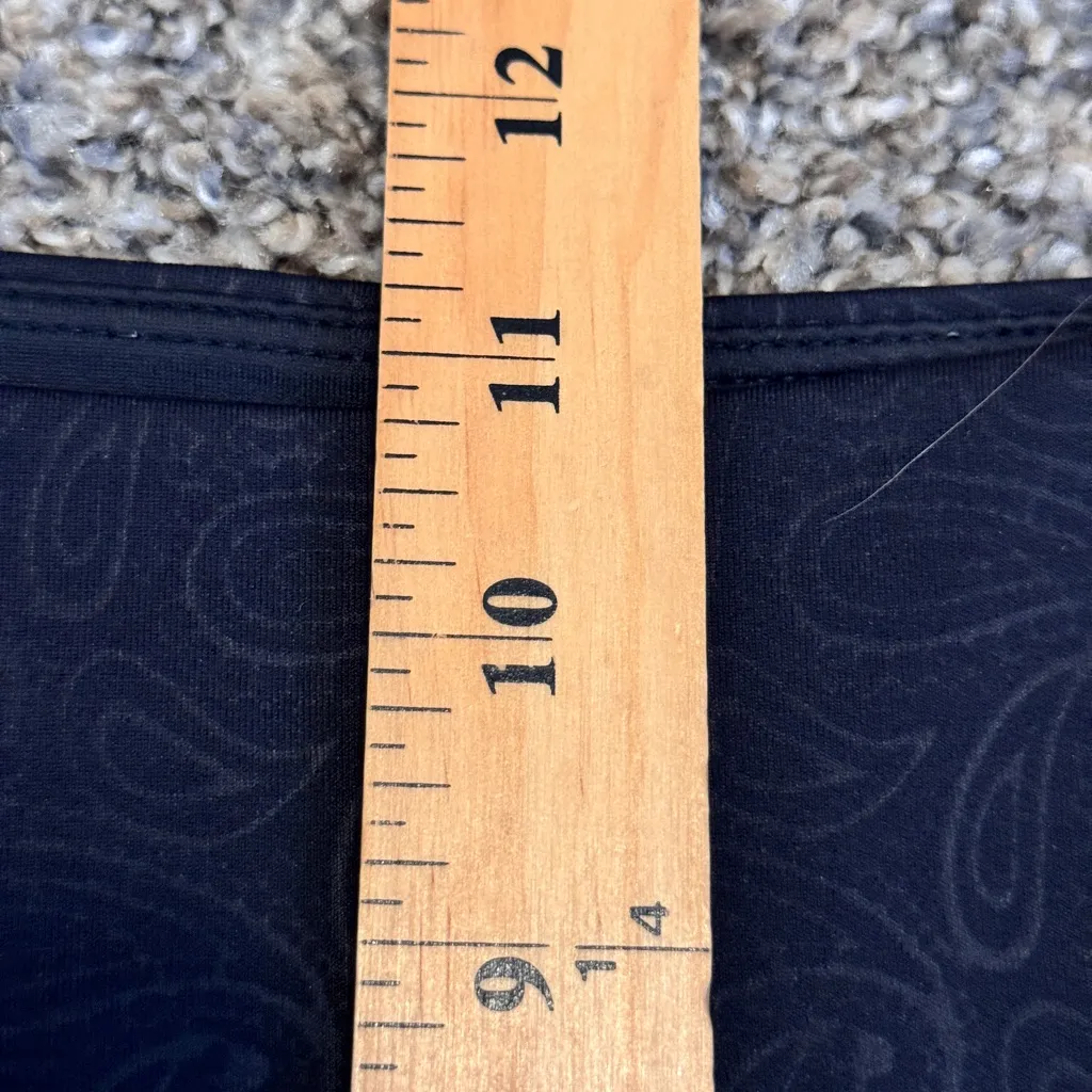 Zyia Black Paisley High Rise Cropped Leggings Womens 6 Yoga Pants Athletic Capri - Image 3