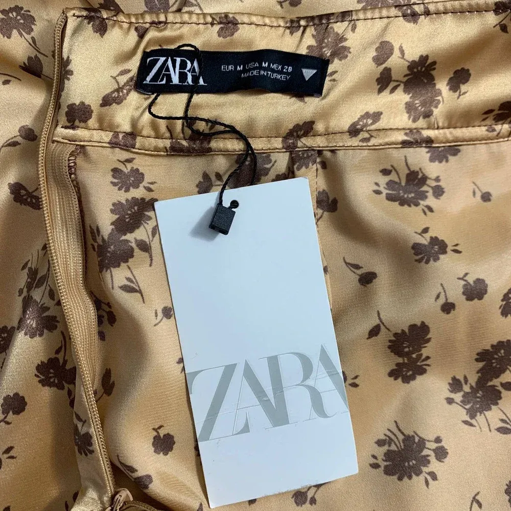 Zara Floral Print‎ Slip Midi Skirt In Tan Gold Brown Satin Size US Medium - Image 12