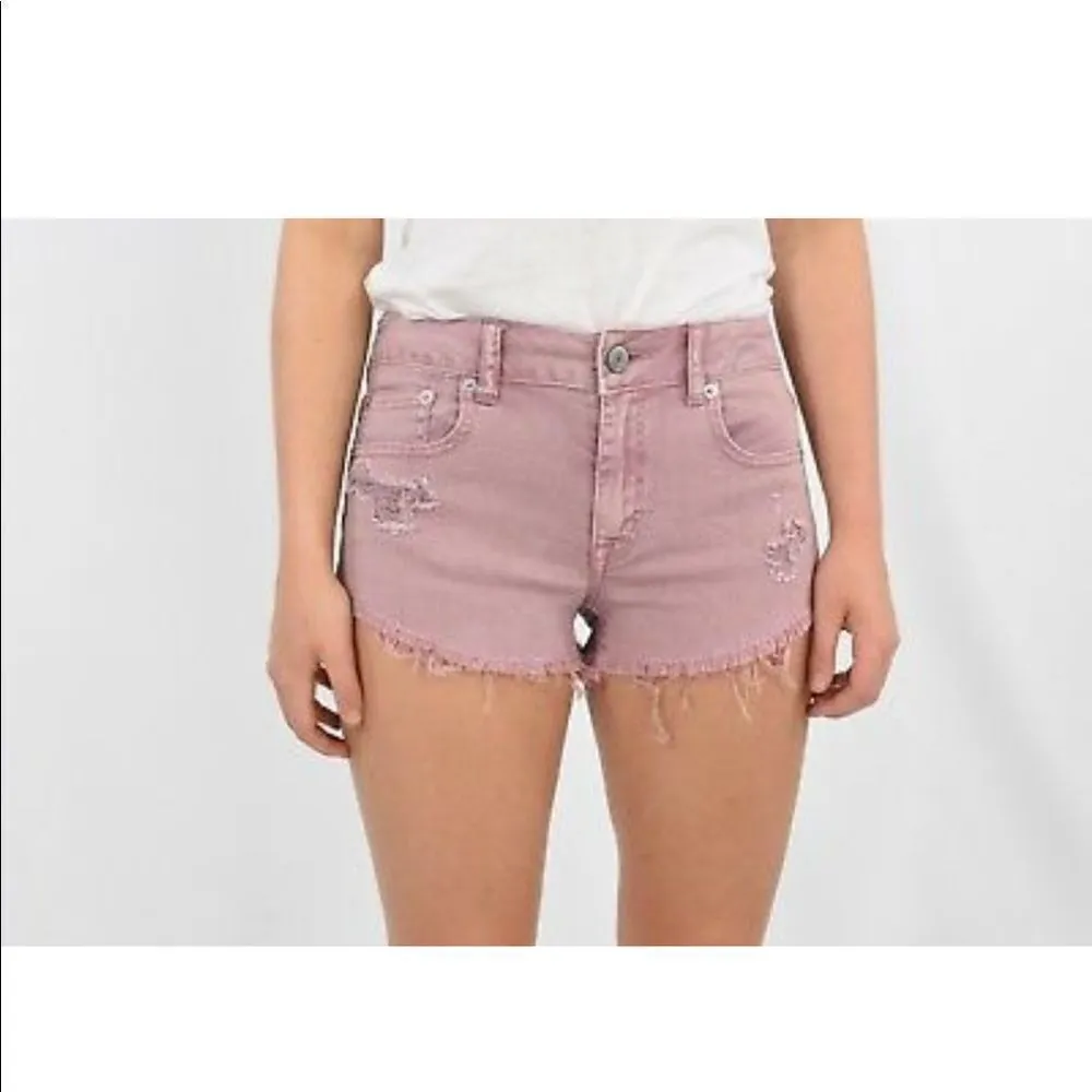 ✨AE Pink Low Rise Stretch Denim Booty Shorts✨ - Image 2