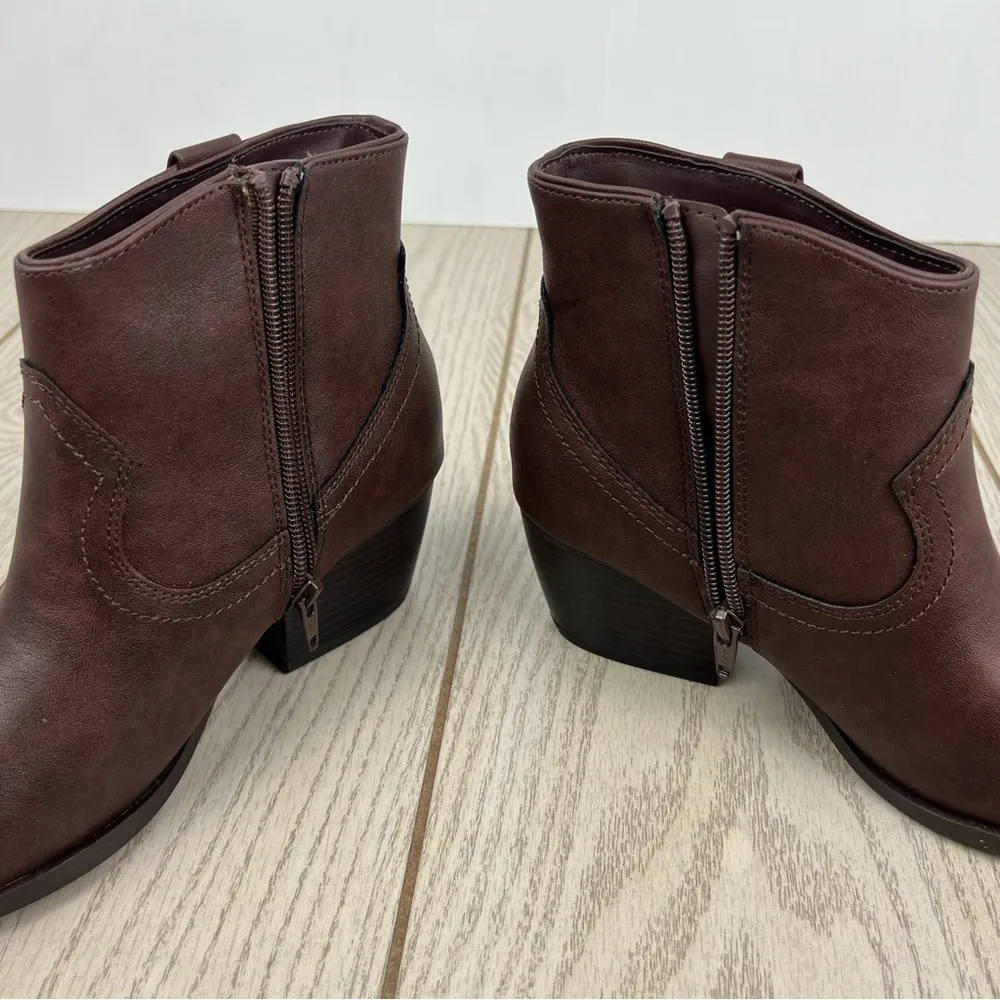 Style & Co Women's Perriee Western Ankle Booties 7.5M Chocolate Brown Smooth $80 - Image 5