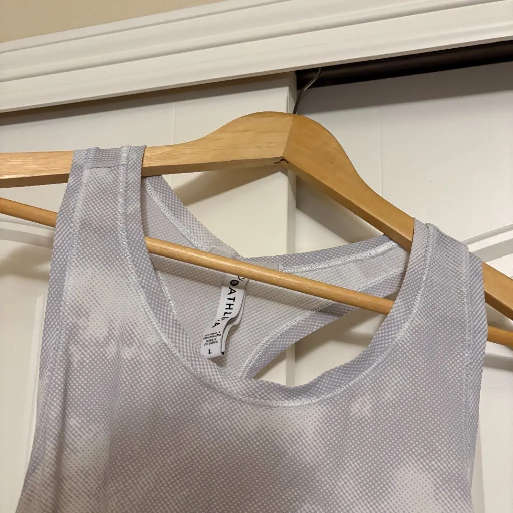 Athleta  Ultimate Train Camo Print Tank Top Large White Grey Nylon Spandex Blend - Image 2