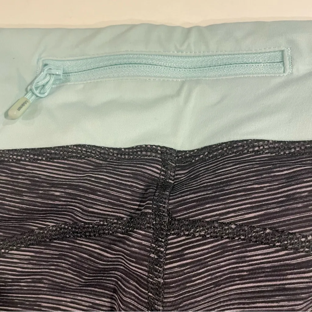 Lululemon Run Excel Crop Legging Women 8 Black Light Green Waistband Activewear - Image 7