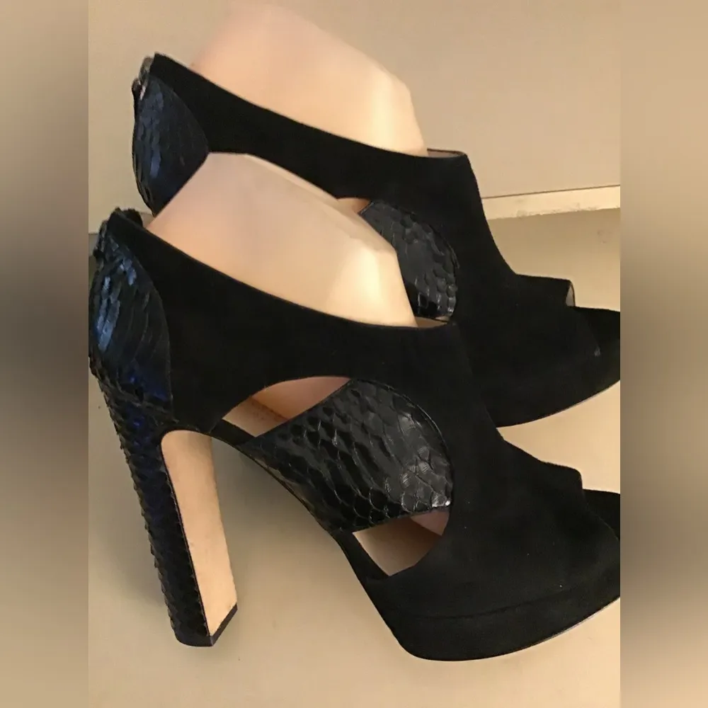 Barneys New York women black suede leather platform heel shoes US 9.5 - Image 8