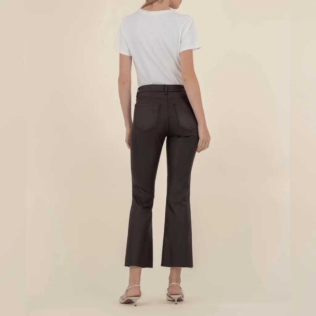 NWT KUT FROM THE KLOTH Kelsey Coated High Rise Ankle Flare IN SANGRIA - Image 4