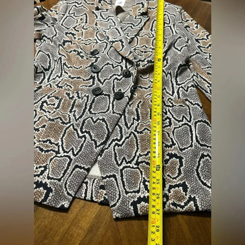 Cabi Samantha Python Snakeskin Doublebreasted Blazer Office Size 8 Neutrals - Image 4