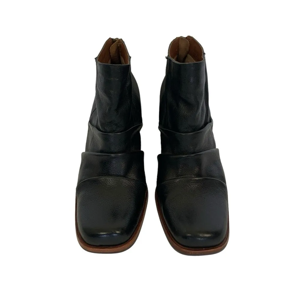 Kork Ease Booties 8.5 Black Leather Comfort Ankle Shoes Fall Winter - Image 2