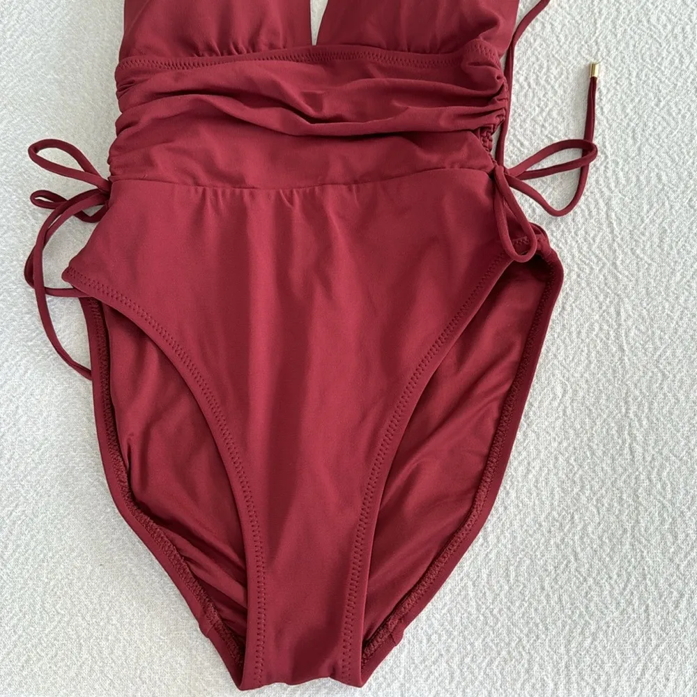 Robin Piccone AUBREY V PLUNGE ONE PIECE - Spring Edition, Size 4, $188 - Image 4