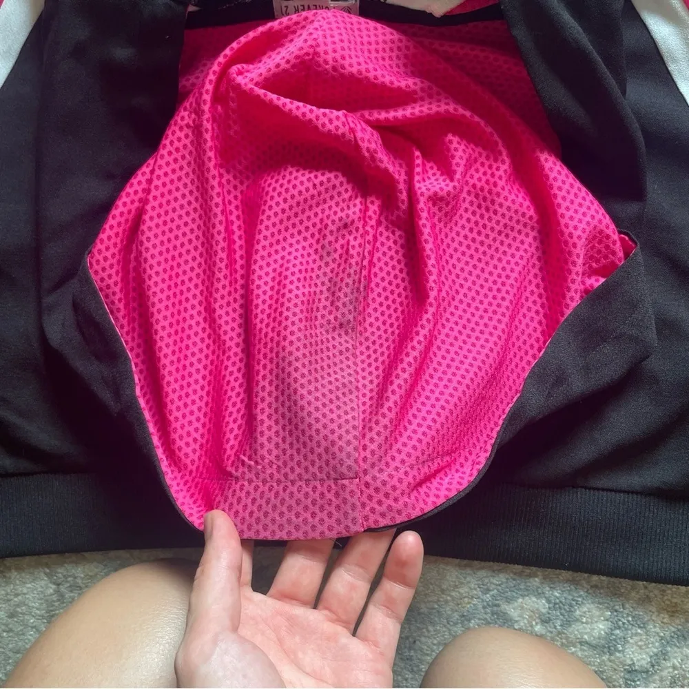 Forever 21 Sporty Colorblocked Cropped Hoodie Large - Image 6