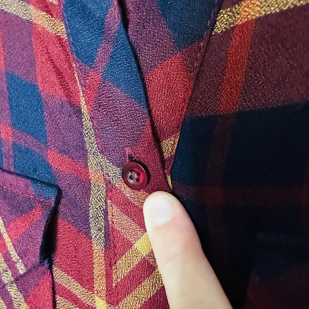 Blu Pepper Plaid Maroon Blue Checkered Flannel Button Front Shirt Size Large - Image 4