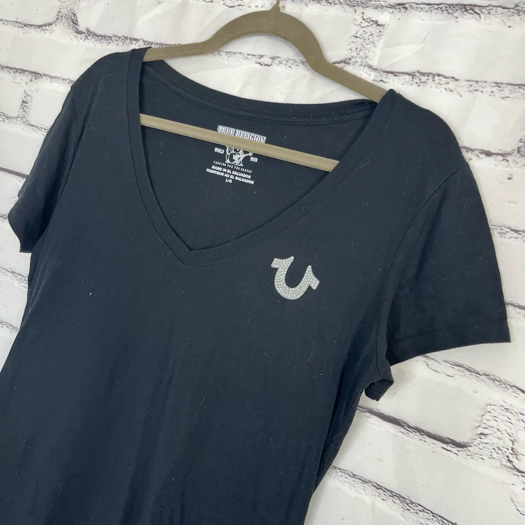 True Religion Rhinestone Logo V-Neck T-Shirt Women’s L Black Short Sleeve Tee - Image 7