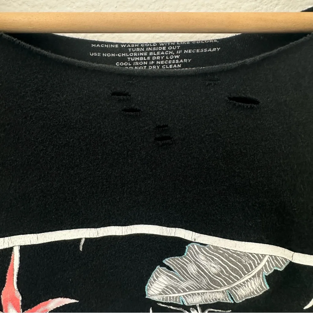 Vans Off the Shoulder Cropped Tee - Image 4