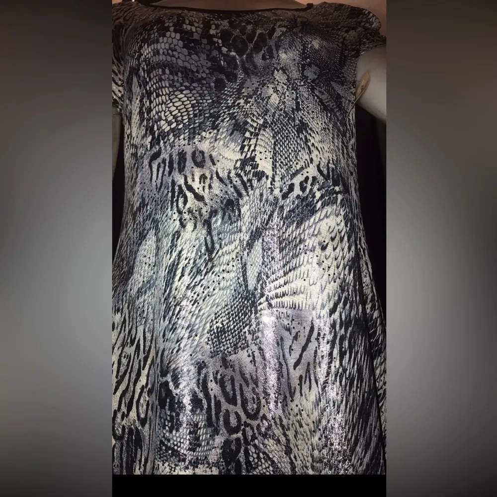 NWT $39 Dressbarn size 8 pull over dress Black, sparkle textured animal print d Black - Image 3