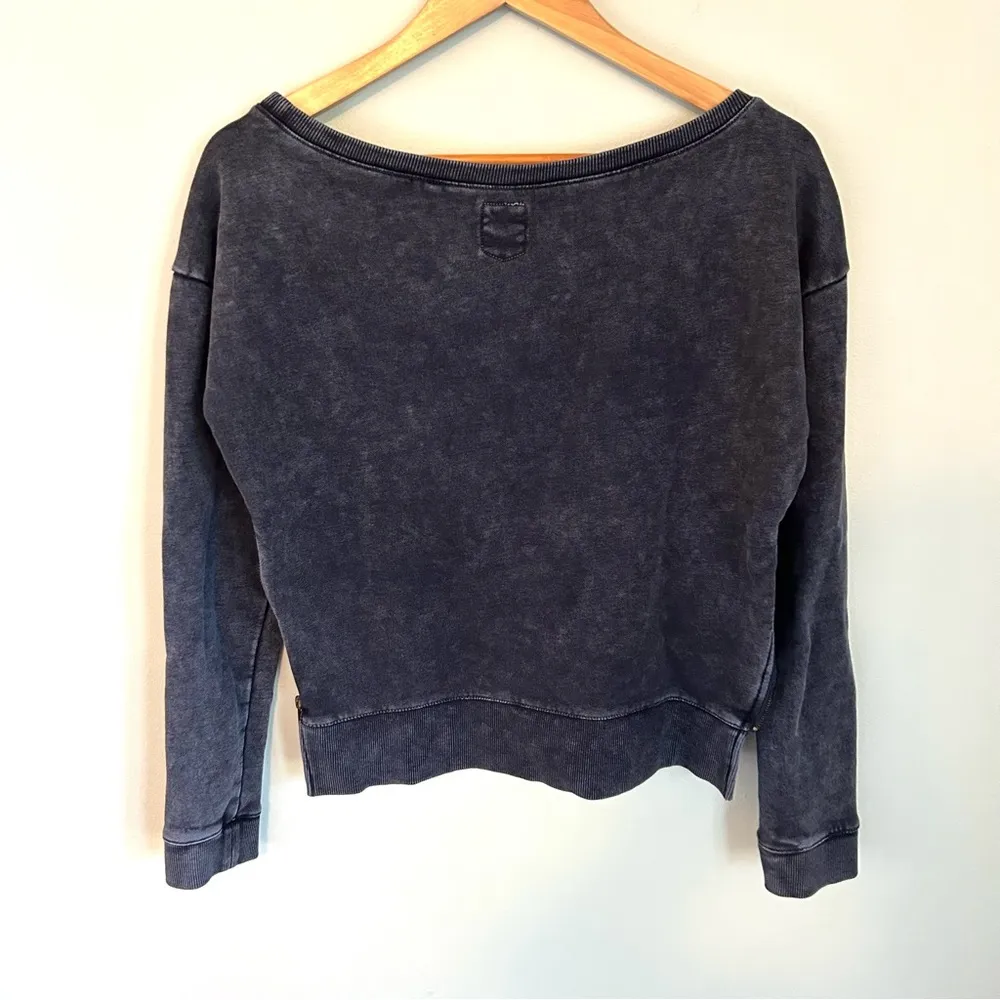 Lee Cooper Acid Washed Cropped Side Zip Sweatshirt. Size Medium. Blue - Image 6