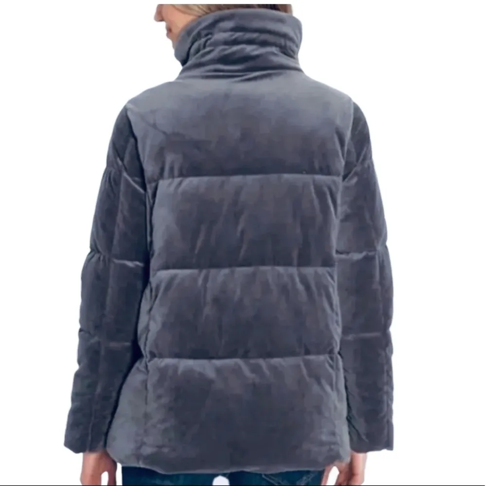 Isaac Mizrahi Velvet Puffer Jacket Gray Soft Coat Size L - Image 2