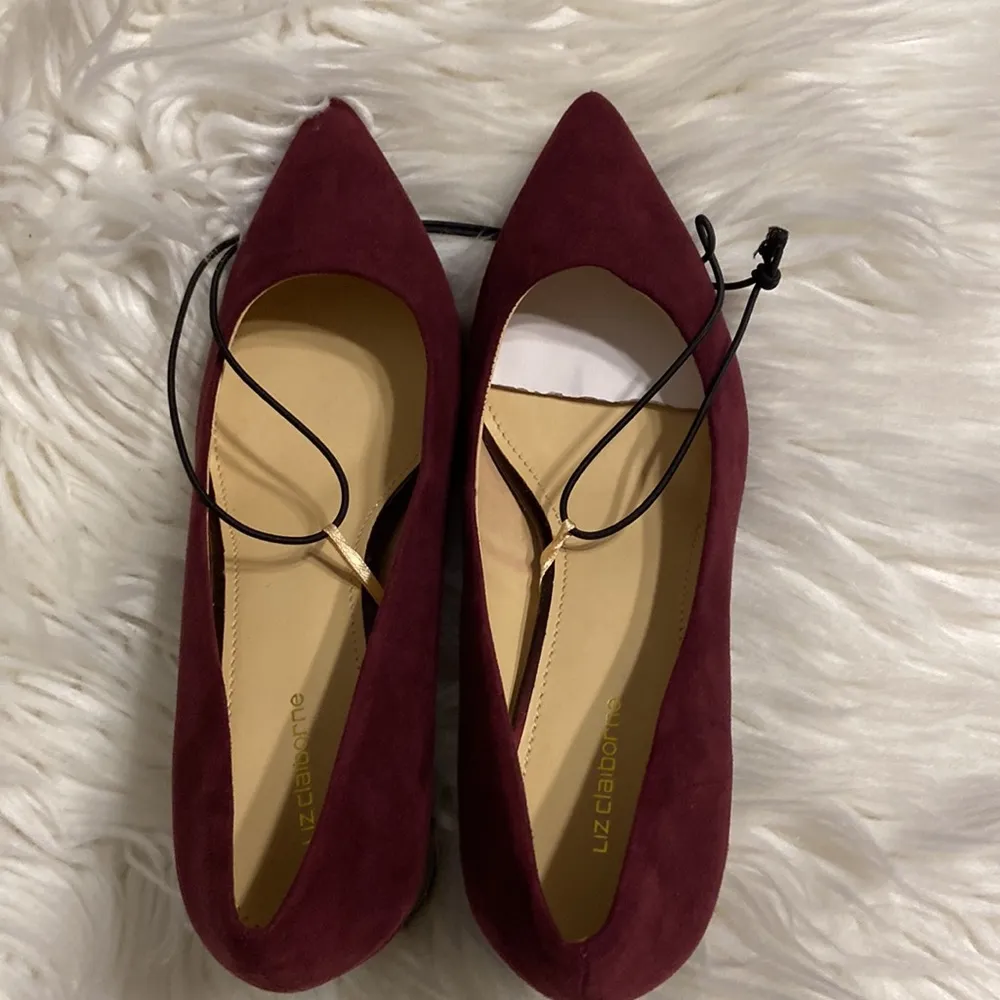 Liz Claiborne very unique women shoes suede and heel 2” size 8M - Image 10