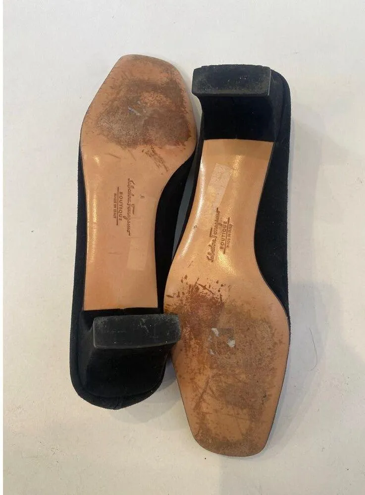 Salvatore Ferragamo Boutique Black Velour Square Toe Heels Sz 7 AA Narrow - Image 5